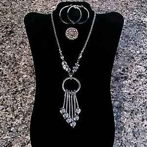 Express Black Necklace/Earring/Ring Set.
